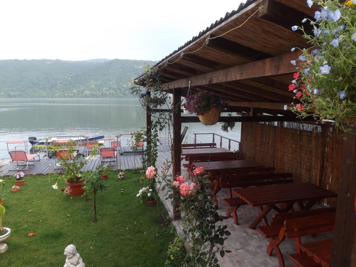 Casa Ana Serena Ieşelniţa Eksteriør billede